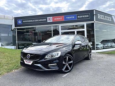 Volvo V60 2.0 D2 MOMENTUM R-DESIGN *NAVIGATION*PDC*