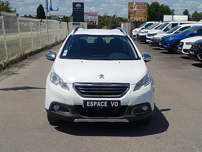 Peugeot 2008 1.2i Puretech 110 CV S/S Feline Titane // GARANTIE 12MOIS