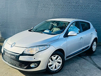 Renault Megane 1.6i TomTom Edition*CARNET*NAVI*PDC*GARANTIE