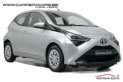 Toyota Aygo 1.0i VVT- x-play*|BOITE AUTO*CAMERA*NAVI*CARPLAY|*