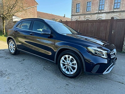 Mercedes-Benz GLA 200 *49000km*
