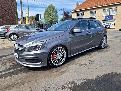 Mercedes-Benz A 45 AMG 4Matic 1er Proprio avec carnet d'entretien complet