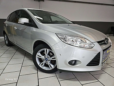 Ford Focus 1.0 EcoBoost//CLIMATISATION//FAIBLE KM//GARANTIE