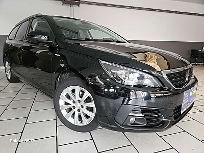 Peugeot 308 SW 1.2 PureTech Style/NAVIGATION/CARPLAY 1ERE MAIN