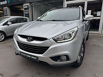 Hyundai iX35 1.6i 2WD Toi Pano Cuir Gps Camera Led Feux Carnet