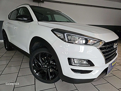 Hyundai TUCSON 1.6 CRDi//CLIMATISATION//NAVI//CARPLAY//12ERE MAIN