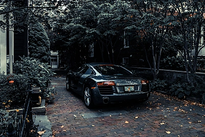 Bmw i7 12500