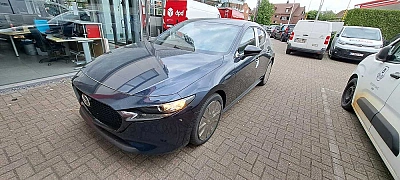 Mazda 3 2.0i e-Skyactiv-X Nagisa