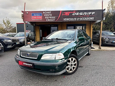 Volvo S40 2.0i 16V Summum