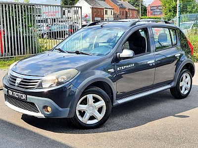 Dacia Sandero 🟢STEPWAY 1.6 ESSENCE 87CV