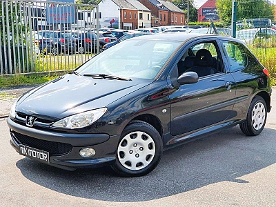 Peugeot 206 🟢1.4 ESSENCE 75CV - AIRCO - 3 PORTES