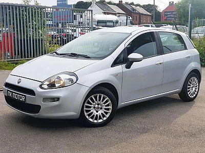 Fiat Punto 🟢1.2 ESSENCE 70CV - 5 PORTES