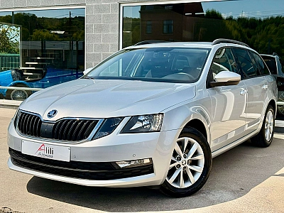 Skoda Octavia SW 1.6 TDi*Gps*1er Main*Garantie 12 Mois*Style*
