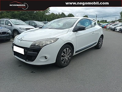 Renault MEGANE III COUPE 1.6 16V 110CH EMOTION