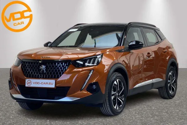 Peugeot 2008 GT* GPS Caméra et Attelage!