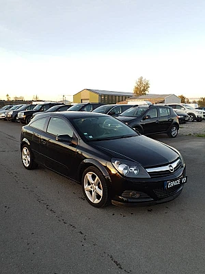 Opel Astra GTC 1.6 i Twinport 105cv