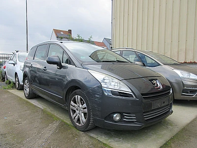 Peugeot 5008 1.6 HDi Confort Pack FAP